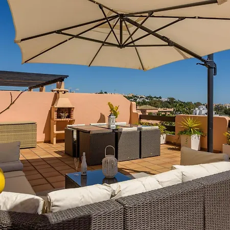 Luxe Penthouse 아파트 카사레스